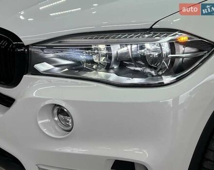 Белый БМВ Х5, объемом двигателя 2.98 л и пробегом 57 тыс. км за 34800 $, фото 3 на Automoto.ua