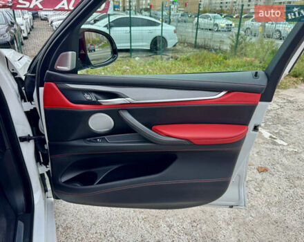 Білий БМВ Х5, об'ємом двигуна 4.39 л та пробігом 86 тис. км за 36900 $, фото 39 на Automoto.ua