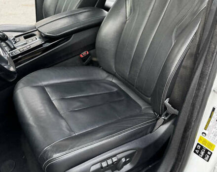 Белый БМВ Х5, объемом двигателя 2.98 л и пробегом 142 тыс. км за 25000 $, фото 10 на Automoto.ua