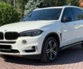 Белый БМВ Х5, объемом двигателя 3 л и пробегом 176 тыс. км за 21800 $, фото 1 на Automoto.ua
