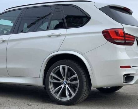 Белый БМВ Х5, объемом двигателя 3 л и пробегом 78 тыс. км за 23000 $, фото 5 на Automoto.ua