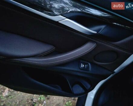 Белый БМВ Х5, объемом двигателя 3 л и пробегом 205 тыс. км за 25000 $, фото 54 на Automoto.ua