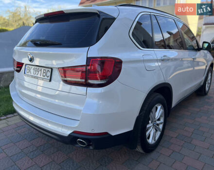 Белый БМВ Х5, объемом двигателя 2 л и пробегом 92 тыс. км за 33200 $, фото 6 на Automoto.ua