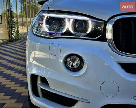 Белый БМВ Х5, объемом двигателя 2 л и пробегом 120 тыс. км за 24999 $, фото 6 на Automoto.ua