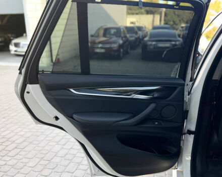 Белый БМВ Х5, объемом двигателя 3 л и пробегом 105 тыс. км за 36500 $, фото 17 на Automoto.ua