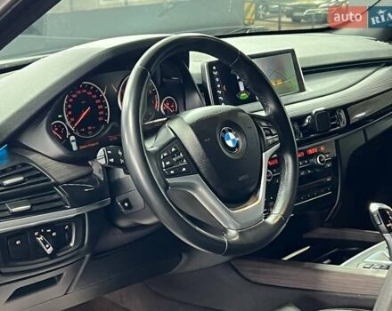 Белый БМВ Х5, объемом двигателя 2.98 л и пробегом 57 тыс. км за 34800 $, фото 16 на Automoto.ua