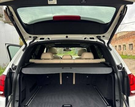 Белый БМВ Х5, объемом двигателя 3 л и пробегом 222 тыс. км за 22200 $, фото 10 на Automoto.ua