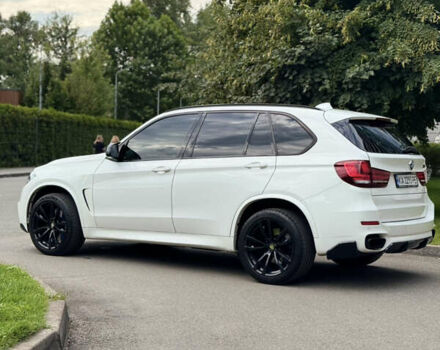 Белый БМВ Х5, объемом двигателя 2.98 л и пробегом 84 тыс. км за 31000 $, фото 2 на Automoto.ua