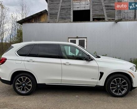 Белый БМВ Х5, объемом двигателя 3 л и пробегом 222 тыс. км за 22200 $, фото 1 на Automoto.ua
