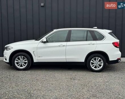 Белый БМВ Х5, объемом двигателя 3 л и пробегом 208 тыс. км за 28900 $, фото 3 на Automoto.ua