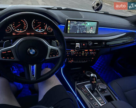 Белый БМВ Х5, объемом двигателя 2 л и пробегом 100 тыс. км за 32000 $, фото 32 на Automoto.ua