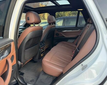 Белый БМВ Х5, объемом двигателя 3 л и пробегом 106 тыс. км за 28999 $, фото 20 на Automoto.ua