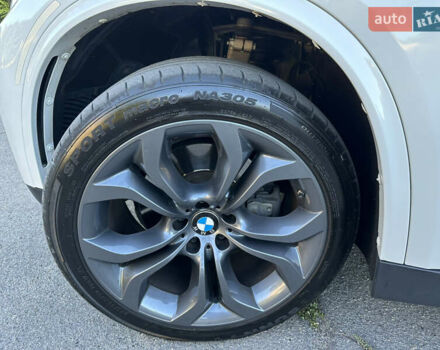 Белый БМВ Х5, объемом двигателя 2 л и пробегом 100 тыс. км за 32000 $, фото 3 на Automoto.ua