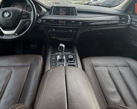 Белый БМВ Х5, объемом двигателя 2 л и пробегом 211 тыс. км за 24990 $, фото 12 на Automoto.ua