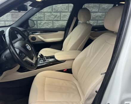 Белый БМВ Х5, объемом двигателя 3 л и пробегом 259 тыс. км за 33000 $, фото 6 на Automoto.ua