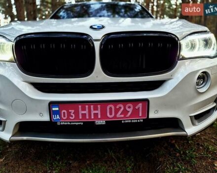 Белый БМВ Х5, объемом двигателя 3 л и пробегом 205 тыс. км за 25000 $, фото 12 на Automoto.ua