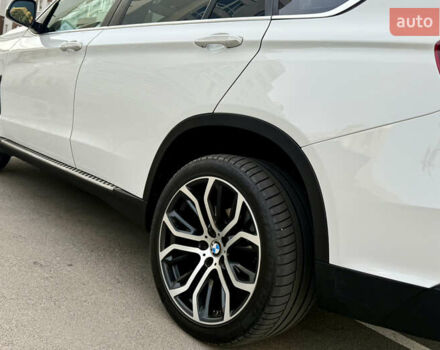 Белый БМВ Х5, объемом двигателя 2 л и пробегом 211 тыс. км за 24990 $, фото 9 на Automoto.ua
