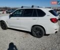 Белый БМВ Х5, объемом двигателя 2 л и пробегом 152 тыс. км за 8000 $, фото 1 на Automoto.ua