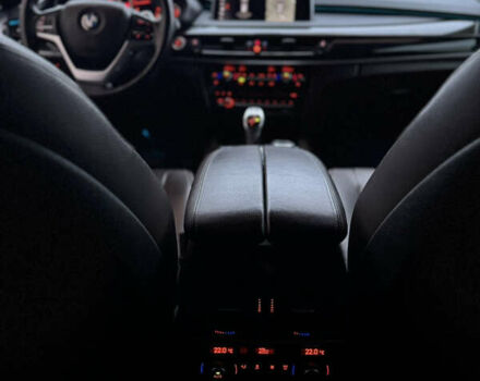 Білий БМВ Х5, об'ємом двигуна 2.99 л та пробігом 218 тис. км за 32900 $, фото 14 на Automoto.ua