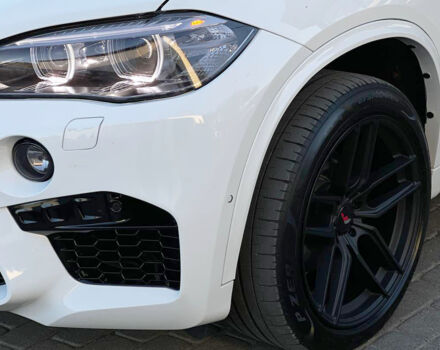 Белый БМВ Х5, объемом двигателя 3 л и пробегом 105 тыс. км за 36500 $, фото 6 на Automoto.ua