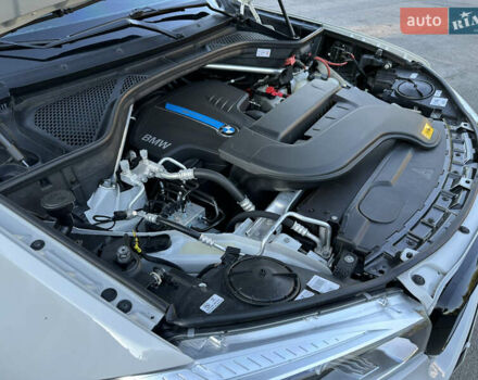 Белый БМВ Х5, объемом двигателя 2 л и пробегом 100 тыс. км за 32000 $, фото 8 на Automoto.ua
