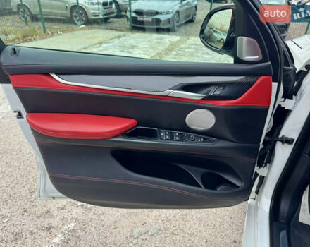 Білий БМВ Х5, об'ємом двигуна 4.39 л та пробігом 86 тис. км за 36900 $, фото 18 на Automoto.ua