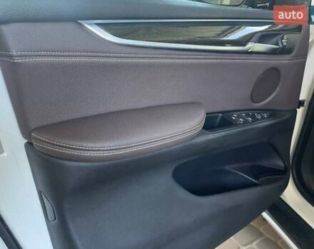 Белый БМВ Х5, объемом двигателя 3 л и пробегом 79 тыс. км за 37000 $, фото 17 на Automoto.ua