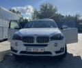 Белый БМВ Х5, объемом двигателя 2 л и пробегом 50 тыс. км за 37499 $, фото 1 на Automoto.ua