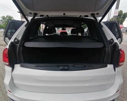 Белый БМВ Х5, объемом двигателя 2 л и пробегом 80 тыс. км за 18000 $, фото 16 на Automoto.ua