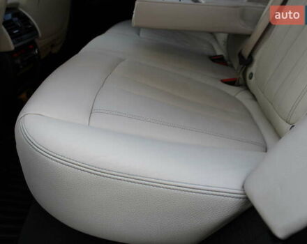 Белый БМВ Х5, объемом двигателя 3 л и пробегом 200 тыс. км за 36900 $, фото 27 на Automoto.ua