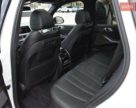 Белый БМВ Х5, объемом двигателя 3 л и пробегом 65 тыс. км за 56500 $, фото 9 на Automoto.ua