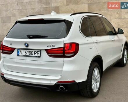Белый БМВ Х5, объемом двигателя 2 л и пробегом 132 тыс. км за 31800 $, фото 27 на Automoto.ua