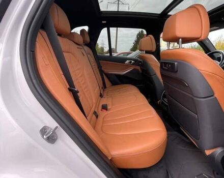 Белый БМВ Х5, объемом двигателя 3 л и пробегом 211 тыс. км за 38900 $, фото 32 на Automoto.ua