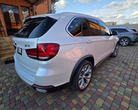 Белый БМВ Х5, объемом двигателя 3 л и пробегом 108 тыс. км за 32000 $, фото 6 на Automoto.ua