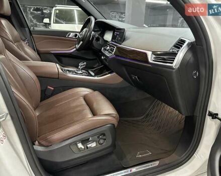 Білий БМВ Х5, об'ємом двигуна 3 л та пробігом 136 тис. км за 56000 $, фото 34 на Automoto.ua