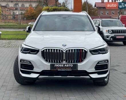 Белый БМВ Х5, объемом двигателя 3 л и пробегом 211 тыс. км за 38900 $, фото 1 на Automoto.ua