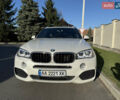 Белый БМВ Х5, объемом двигателя 2.99 л и пробегом 200 тыс. км за 42999 $, фото 2 на Automoto.ua