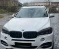 Білий БМВ Х5, об'ємом двигуна 2 л та пробігом 160 тис. км за 27500 $, фото 1 на Automoto.ua