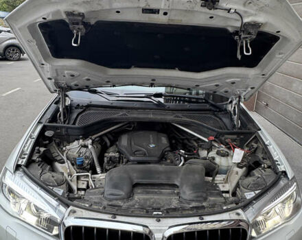 Белый БМВ Х5, объемом двигателя 2 л и пробегом 95 тыс. км за 34500 $, фото 5 на Automoto.ua