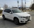Белый БМВ Х5, объемом двигателя 3 л и пробегом 48 тыс. км за 14000 $, фото 1 на Automoto.ua