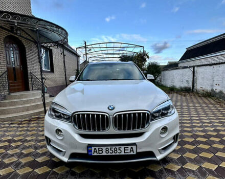 Белый БМВ Х5, объемом двигателя 2.98 л и пробегом 57 тыс. км за 28999 $, фото 1 на Automoto.ua