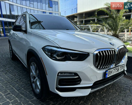 Белый БМВ Х5, объемом двигателя 3 л и пробегом 75 тыс. км за 57000 $, фото 1 на Automoto.ua