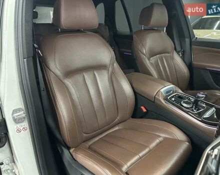 Білий БМВ Х5, об'ємом двигуна 3 л та пробігом 136 тис. км за 56000 $, фото 36 на Automoto.ua