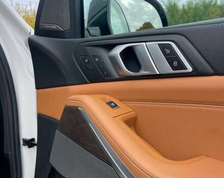 Белый БМВ Х5, объемом двигателя 3 л и пробегом 211 тыс. км за 37900 $, фото 39 на Automoto.ua