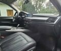Белый БМВ Х5, объемом двигателя 2 л и пробегом 265 тыс. км за 25000 $, фото 3 на Automoto.ua