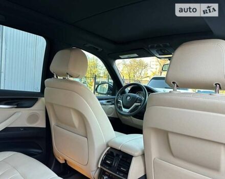 Білий БМВ Х5, об'ємом двигуна 2.98 л та пробігом 74 тис. км за 30900 $, фото 33 на Automoto.ua