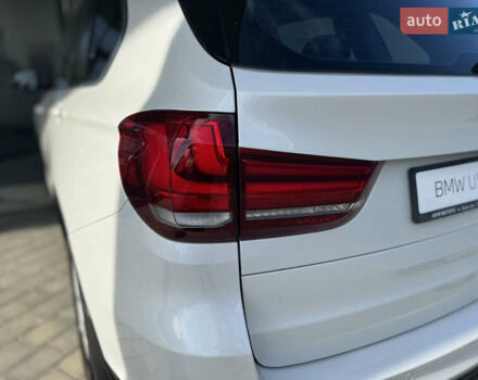 Білий БМВ Х5, об'ємом двигуна 2 л та пробігом 98 тис. км за 31990 $, фото 23 на Automoto.ua