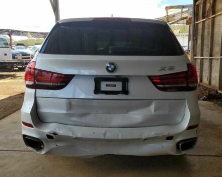 Белый БМВ Х5, объемом двигателя 2 л и пробегом 60 тыс. км за 10000 $, фото 5 на Automoto.ua