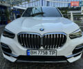 Белый БМВ Х5, объемом двигателя 3 л и пробегом 75 тыс. км за 57000 $, фото 5 на Automoto.ua