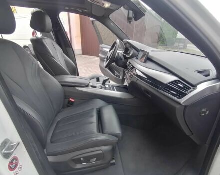 Белый БМВ Х5, объемом двигателя 2 л и пробегом 80 тыс. км за 18000 $, фото 9 на Automoto.ua